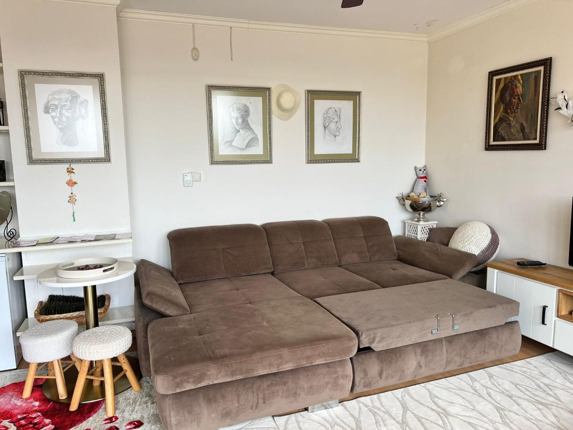 Downtown Central Apartment With Working Kitchen, City Views & Free Parking Казанлък Екстериор снимка