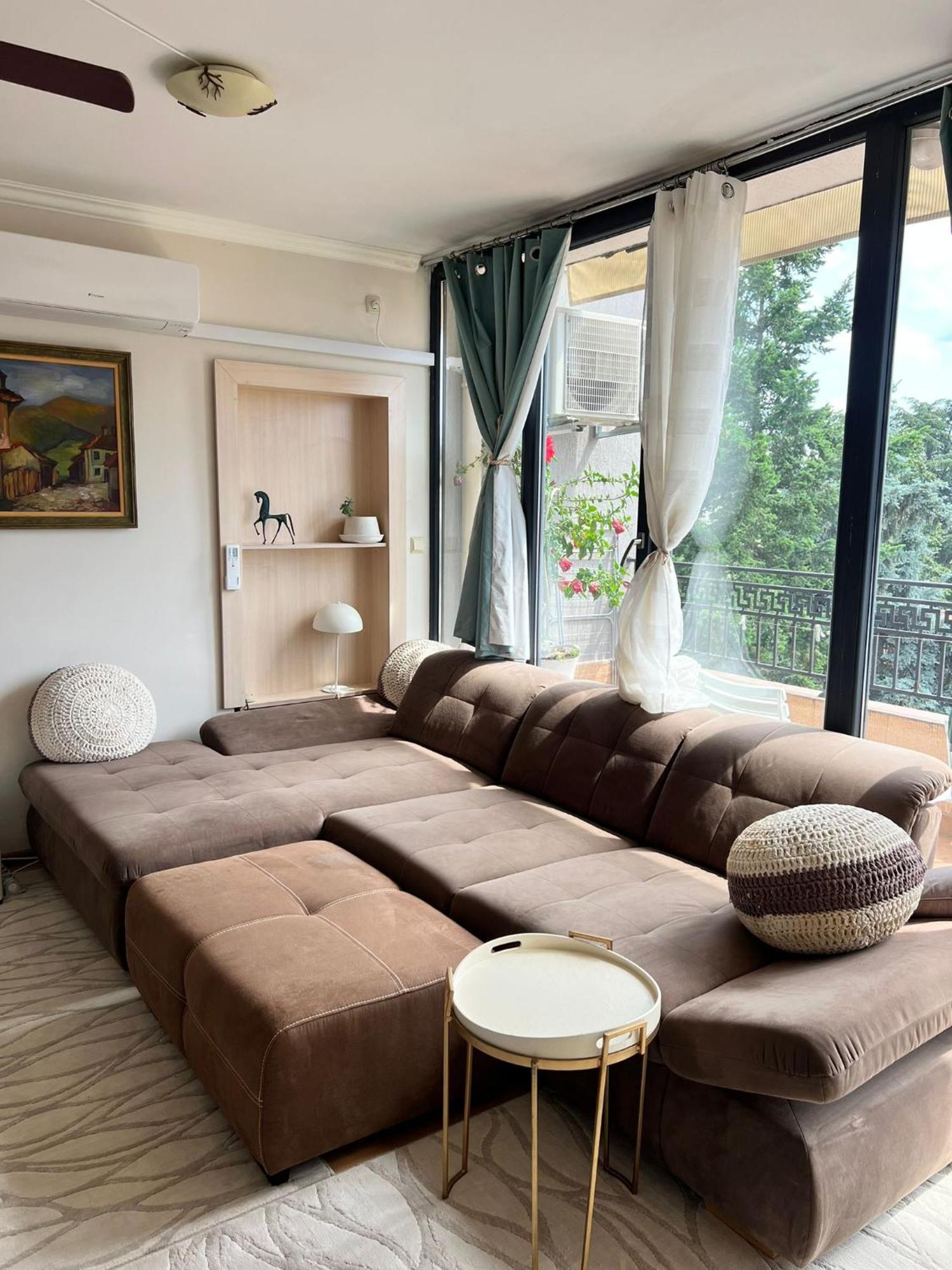 Downtown Central Apartment With Working Kitchen, City Views & Free Parking Казанлък Екстериор снимка