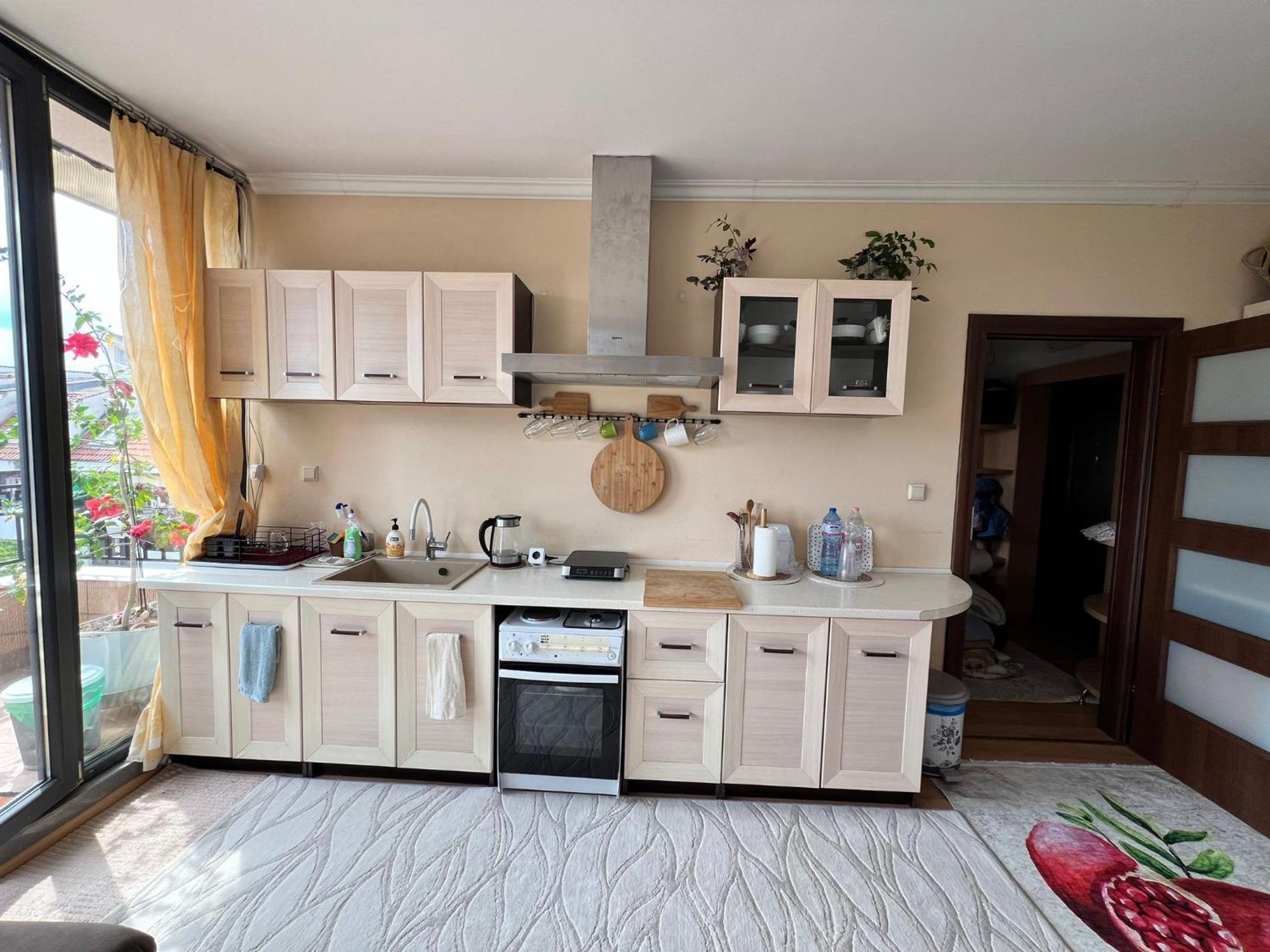 Downtown Central Apartment With Working Kitchen, City Views & Free Parking Казанлък Екстериор снимка